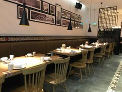 大堂-李子坝梁山鸡(北碚万达五鸡哥店)