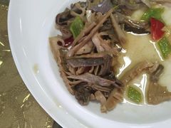 -天天向上素食餐厅(五台山店)