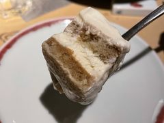 提拉米苏-穹六人间 people 6(岳阳路店)