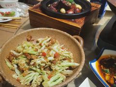 -霄汉牛三鲜湖北砂锅菜(万松园2店)