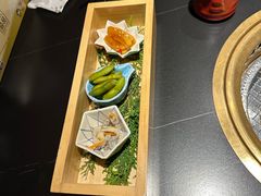 -山川小町·极番烧肉(新地假日广场店)