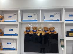 -靓芙泉专研痘痘肌