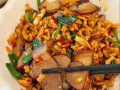 -湘缘道客•湘缘饭店·23年湘菜馆(古墩路店)