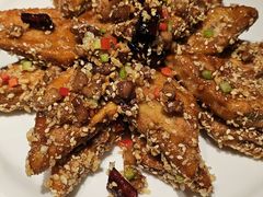 -铜锣湾·有麝自然香(渝北财富中心店)