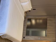 -西安大雁塔科技大学地铁站亚朵酒店