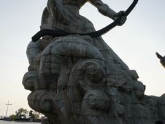 -巴陵广场