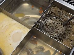 -海底捞火锅(金山百联店)