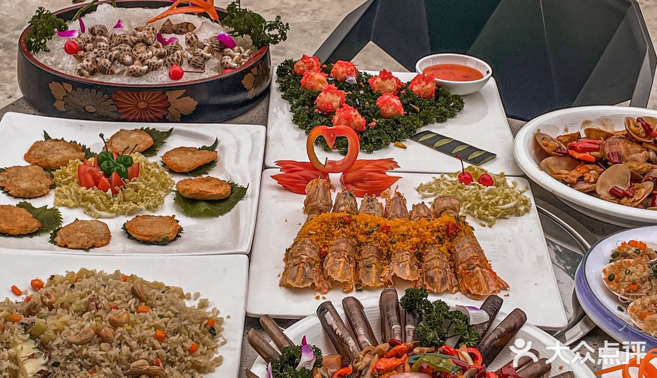 很多人都是慕名而来 主要是味道好吃到爆↓