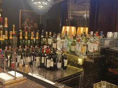 -龙虾酒吧扒房(宁波香格里拉店)