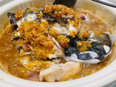 黄金鱼头王-棠宴酒店(汉口学院店)