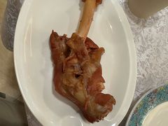 烤羊蹄-汗腾格里·风味餐厅(新疆驻京办店)