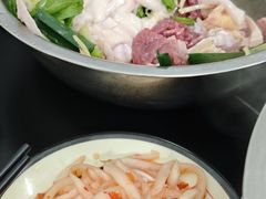 -周良天山牛杂城(天山路总店)
