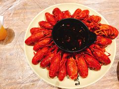 -巴厘龙虾·榜首油焖大虾(音乐学院·沿江酒馆店)
