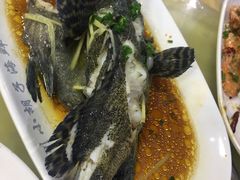 -四川小胡子海鲜(丁村万人海鲜广场店)