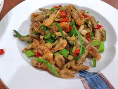 -湖南人家湘菜馆(镇江路店)