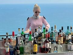 -瑰丽酒店·海吧·天际下午茶·现场DJ·天台酒吧