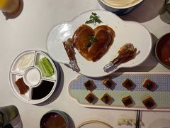 鱼子酱烤鸭-悦江(梅奔中心店)