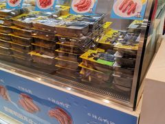 -周黑鸭(北京海淀区新中关店)