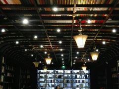 -钟书阁(松江泰晤士小镇店)