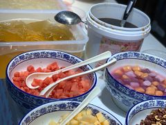 -八一路好吃街(雨田商务大厦店)