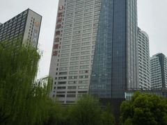 -杭州滨江宝龙城华美达酒店