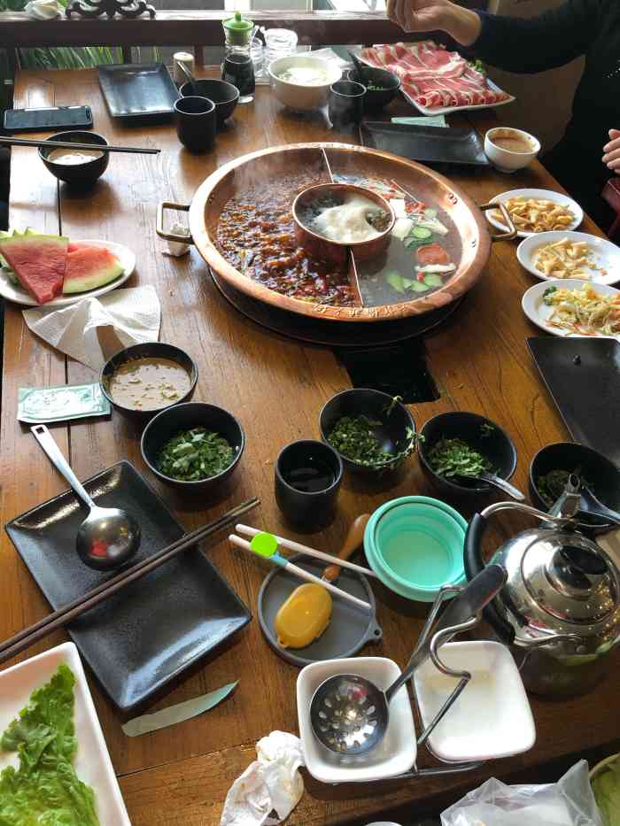 天贵食府-"去年我的婚宴在这里办的,自己都没顾上吃,.