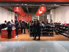 -hotwind热风(中贸广场店)