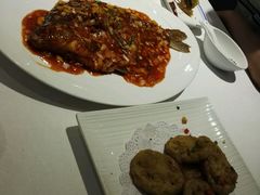葱烧武昌鱼-黄鹤楼湖北特色菜(高碑店)
