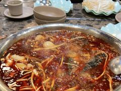 -肖肖酸萝卜鱼火锅(总店)