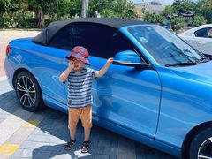 -亚龙湾亚泰商业街