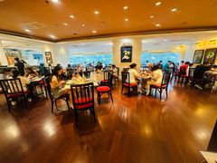 -深圳富苑皇冠假日套房酒店