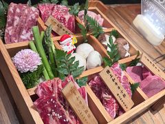 -肉魁屋·烧肉·烧鸟·酒场(高新店)