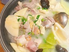 -蜜桃餐厅·伴山(海岸城店)