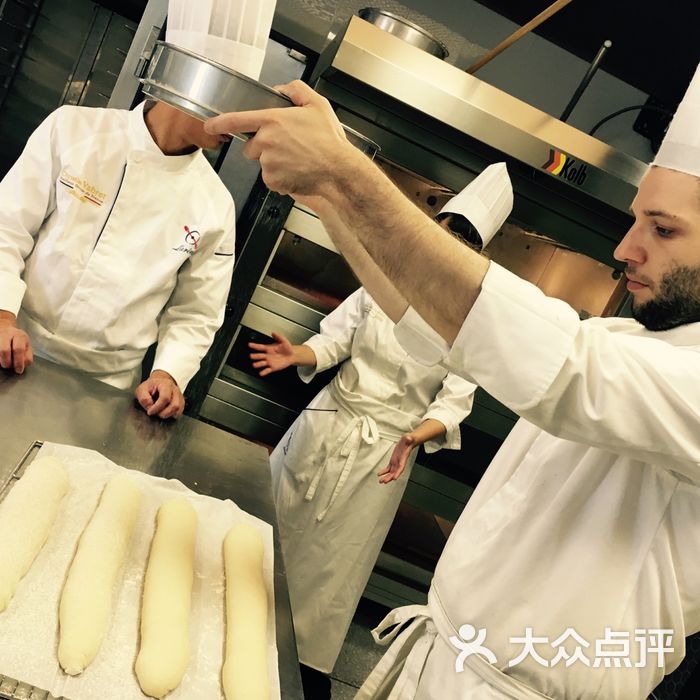 乐逢法国厨艺学院