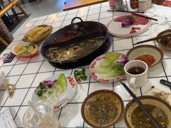 -伍师兄市井火锅(东部星悦天地店)