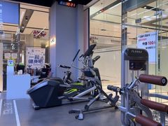 -VLines耀能运动24小时·月付制健身(京广桥店)