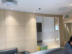 -瑞尔齿科(上海长风大悦城店)