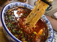 牛肉拉面-伊穆祥牛肉面总店·清真