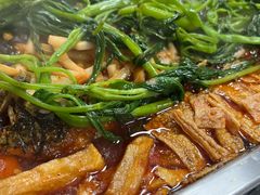 -在巷子里的烤肉店·螺蛳粉烤鱼·牛蛙(和美城店)