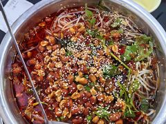 -周良天山牛杂城(天山路总店)