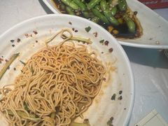 -肥肥虾庄·金牌油焖大虾(沙湖店)