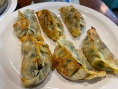 煎饺子-黄但记老店·陈村粉食府