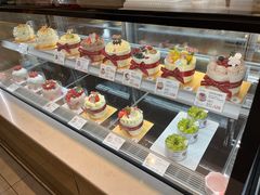 -花花卷卷·鲜食蛋糕(静安久光百货店)
