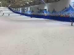 -乔波室内滑雪场