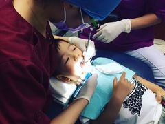 -瑞尔齿科(颐堤港诊所)