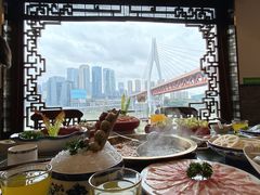 -小天鹅火锅·一线江景洪鼎旗舰店(洪崖洞店)