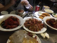 -龙巢盱眙龙虾·牛蛙·烧烤宵夜(八卦岭店)