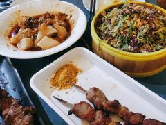 -伊带伊路新疆美食府(呼家楼店)