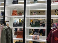 -Vivienne Westwood(上海来福士广场店)