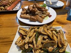 -阿里巴巴烧烤(嘉鸿花园店)